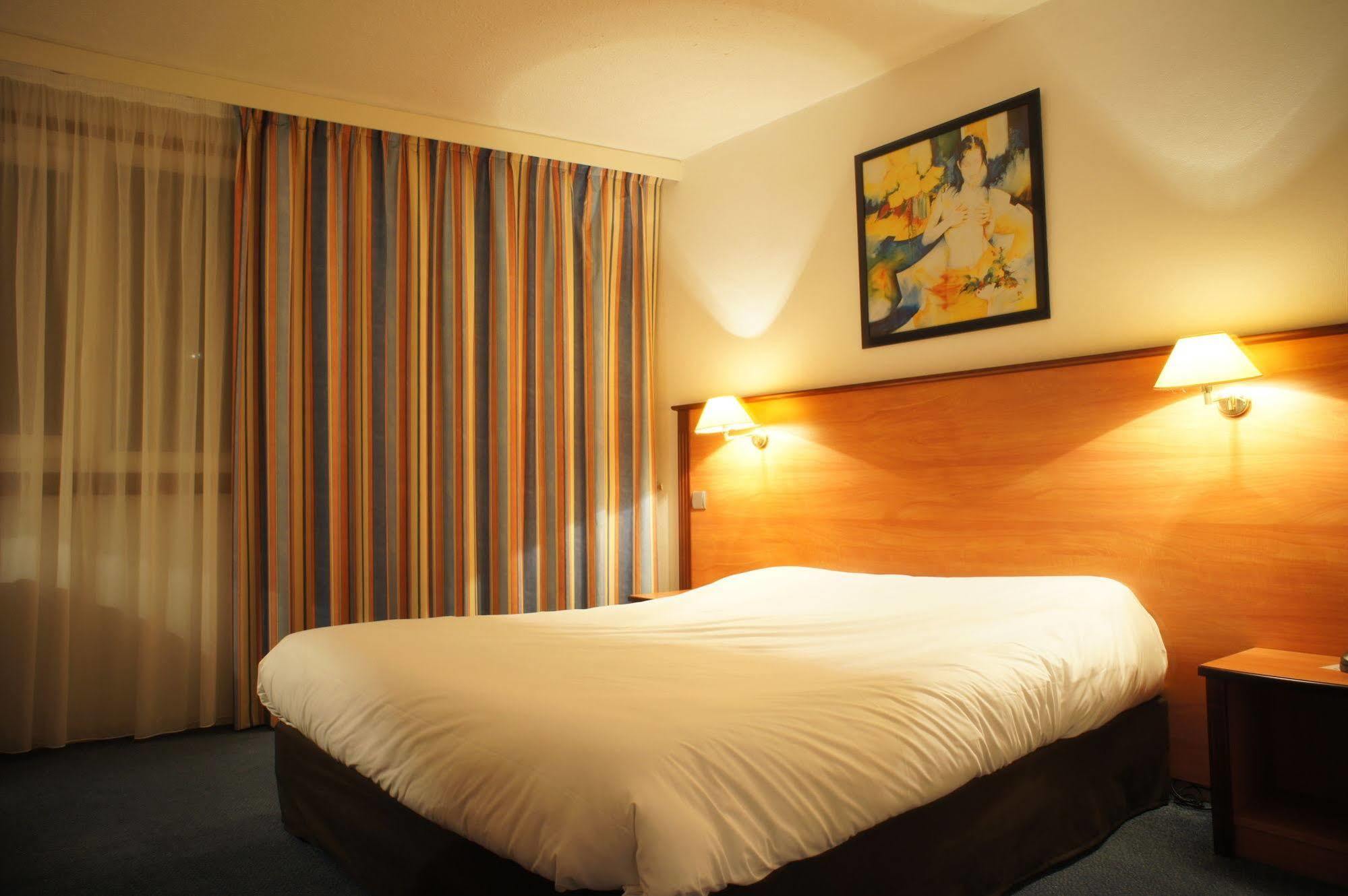 Inter-Hotel La Closerie Beaune Beaune  Ngoại thất bức ảnh